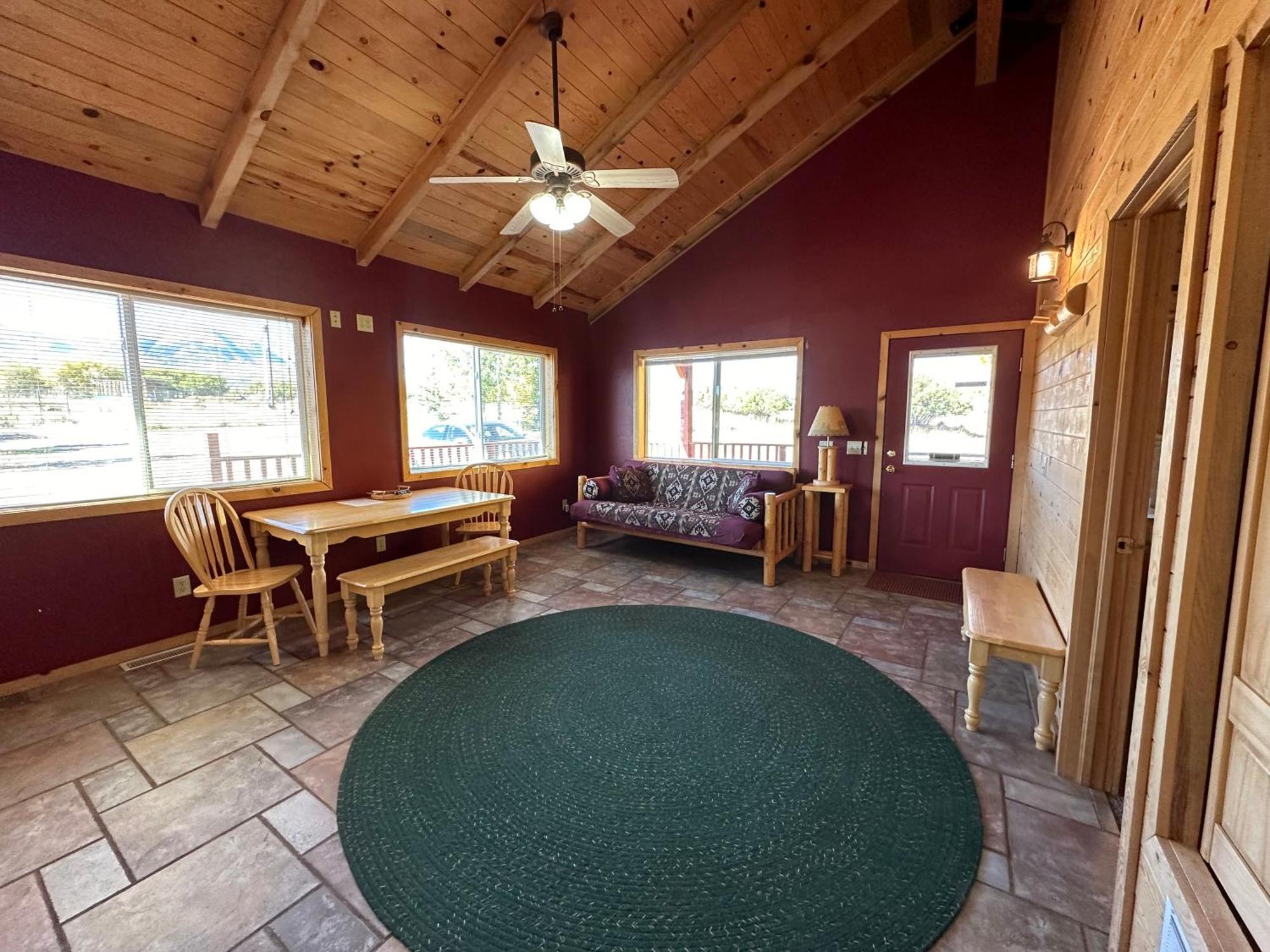 Mount Peale Country Inn La Sal Exterior photo